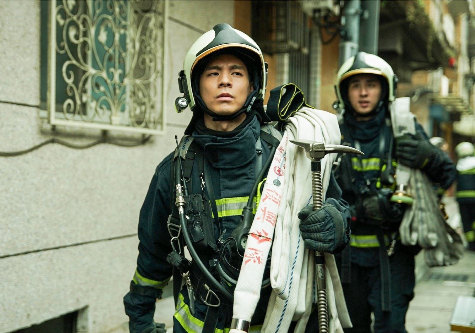 《火神的眼泪》大结局会有第二季❗️盘点剧中10句催泪金句：只要她想活下去，都应该要救她