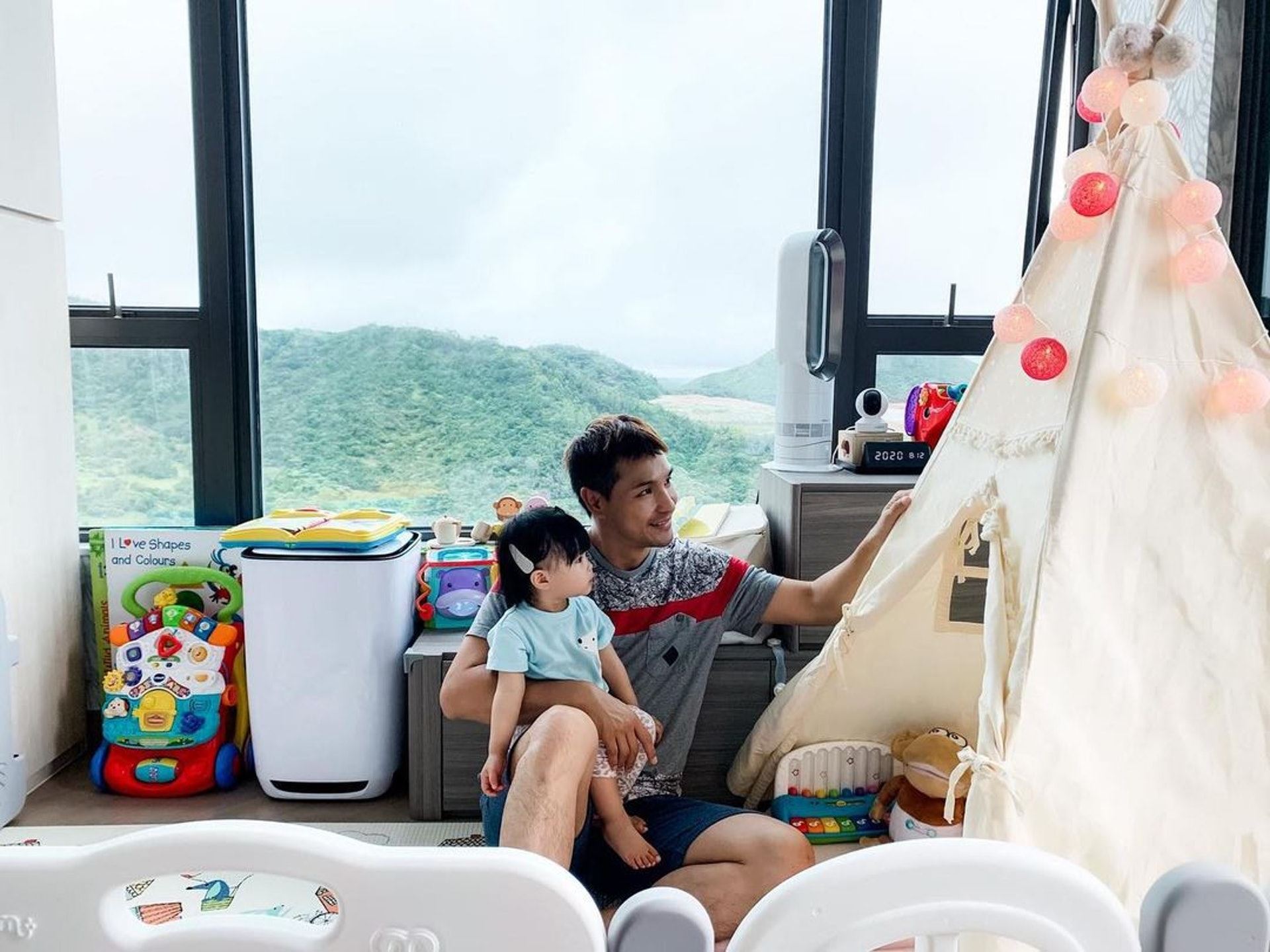 陈展鹏「千万豪宅」曝光❗️巨厅有无敌大山美景超正❤️