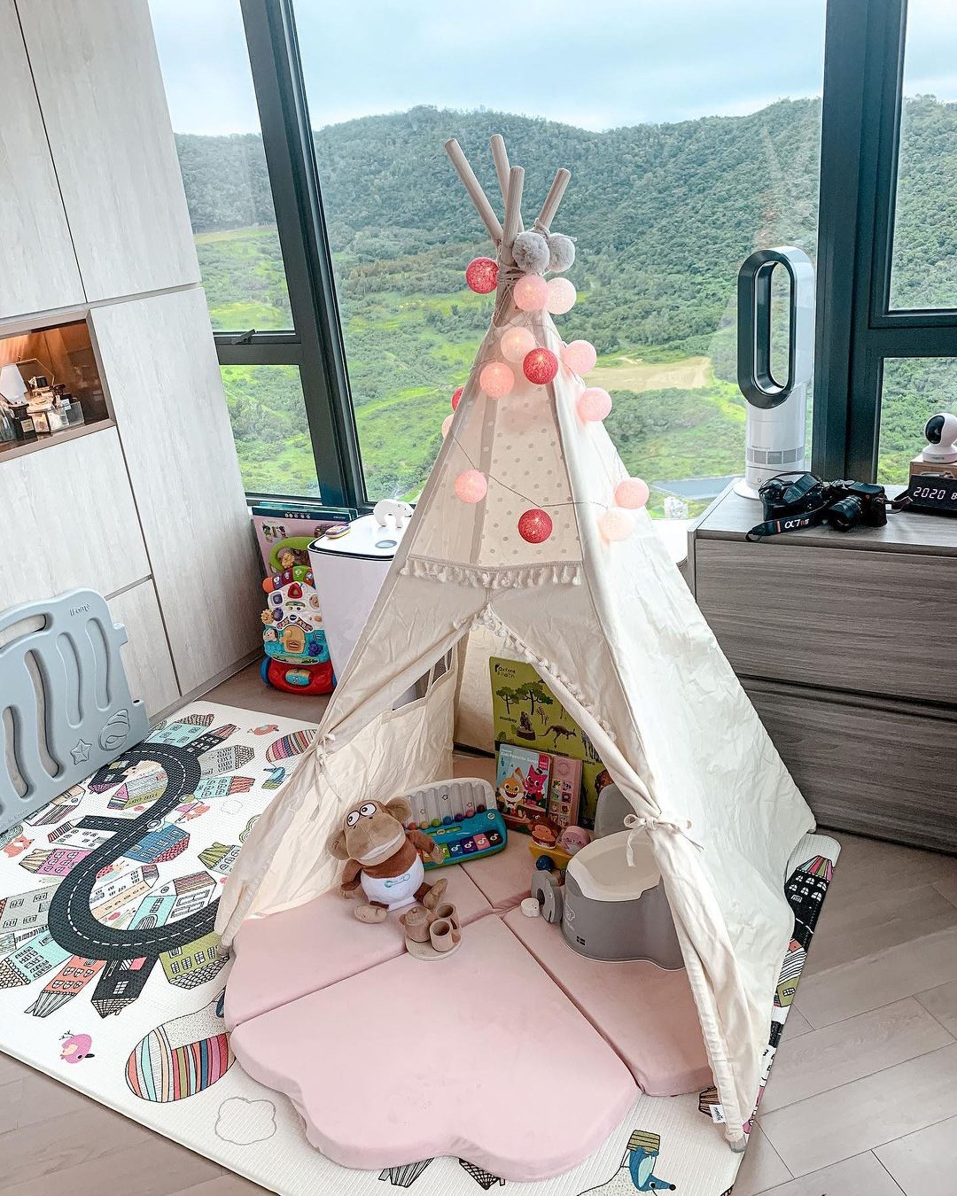 陈展鹏「千万豪宅」曝光❗️巨厅有无敌大山美景超正❤️