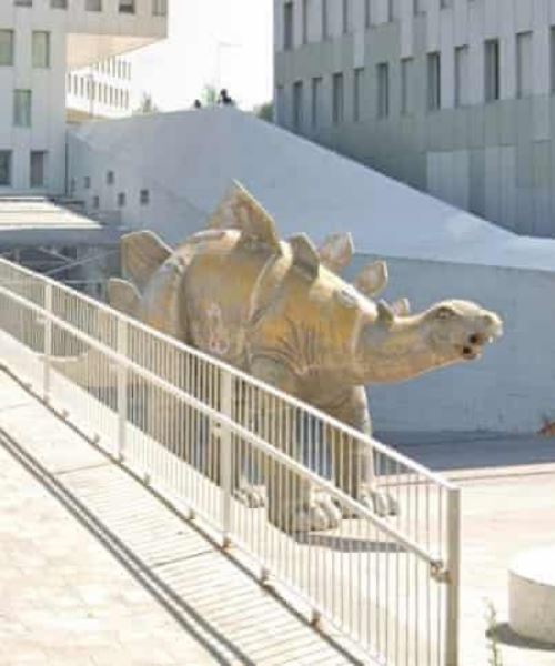 lelaki maut 'dibaham' dinosaur