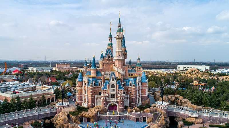 lepas catat satu kes covid-19, disneyland shanghai ditutup 