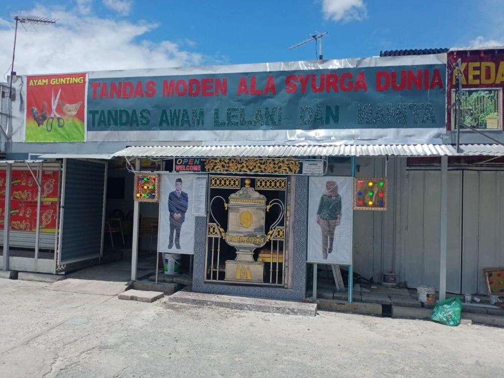 man spends rm10,000 to build gold-themed public toilet with a tv, air-conditioner in kelantan