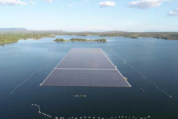 thailand bina panel solar terbesar di dunia, bersaiz 100 padang bola!