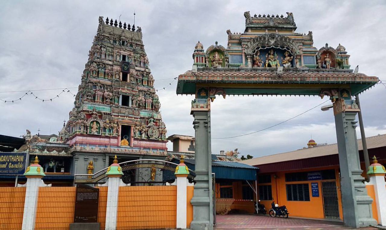 the deepavali excitement is not over yet! enjoy selangor's host community programme & immerse in klang's local culture!