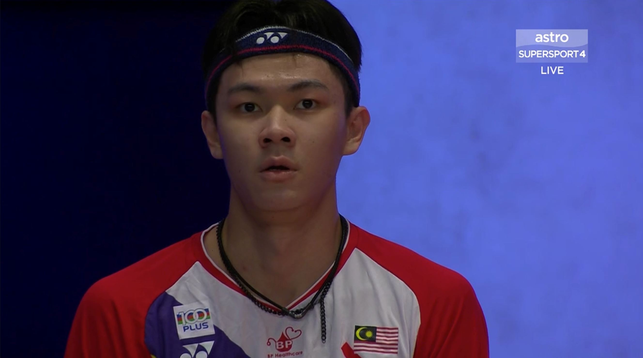 背部受伤退赛❗️李梓嘉ig报平安:真的很遗憾