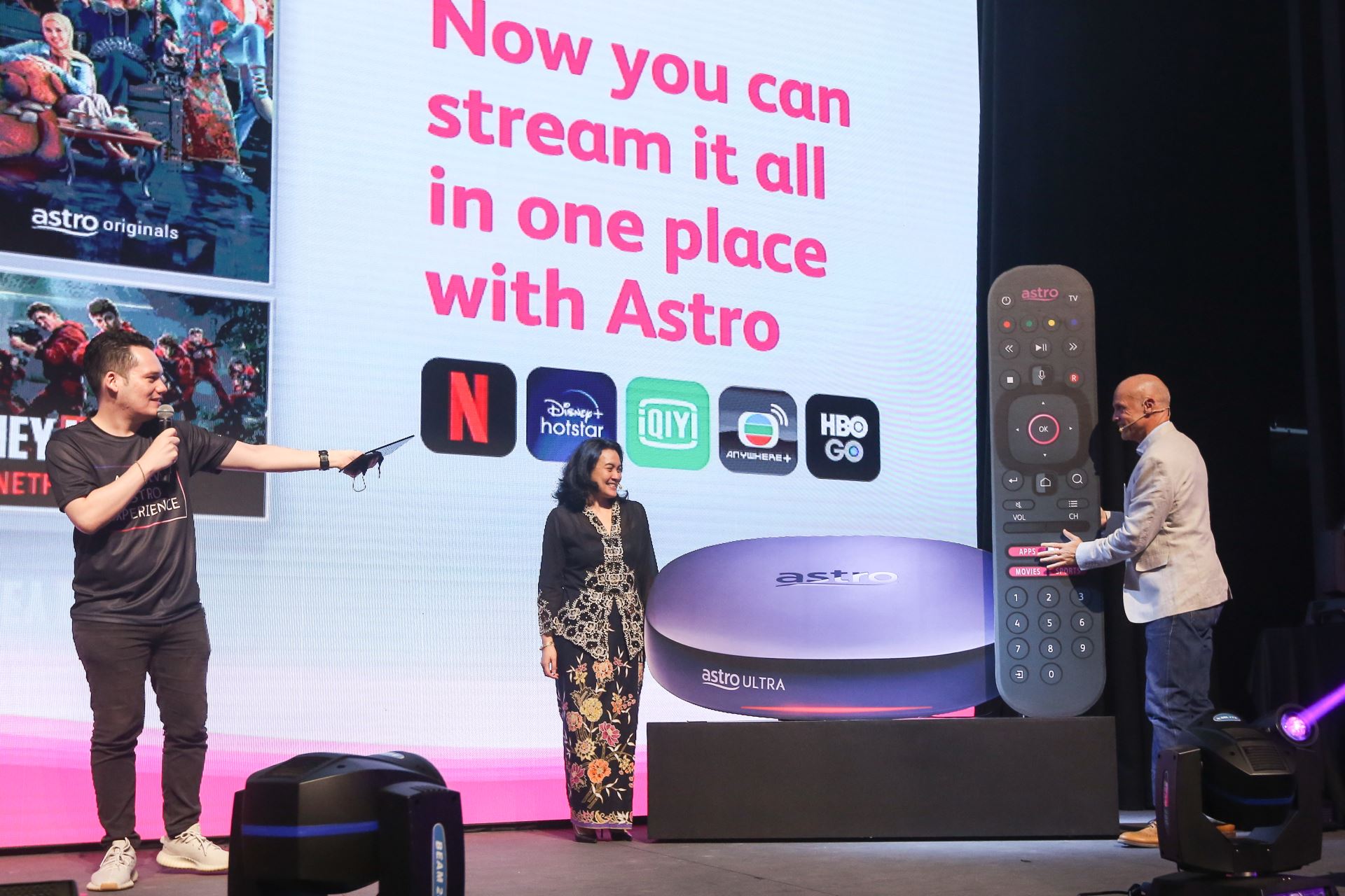 this is what we've been waiting for! netflix is now on astro!