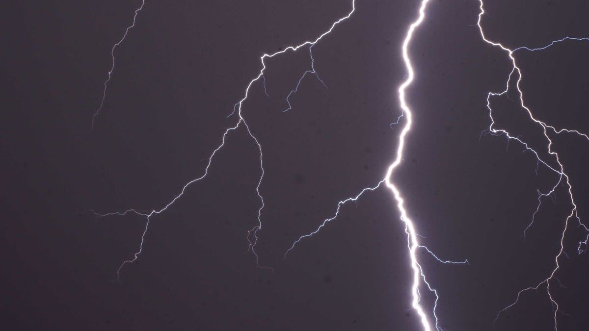 is it safe to use your phone during a thunderstorm? here’s the truth!