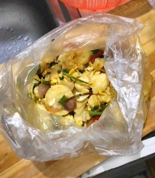 wanita ini tersalah masak guna cecair pencuci lantai