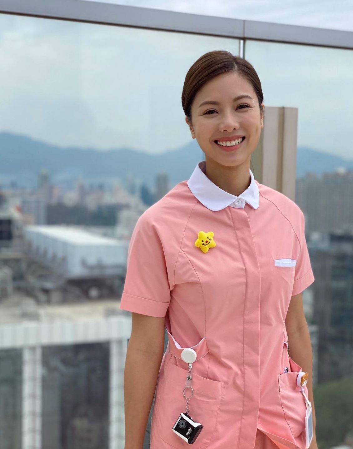 《星空下的仁医》伍乐怡演美女护士好吸睛❗️曾落选港姐被网友封「民选冠军」❤️