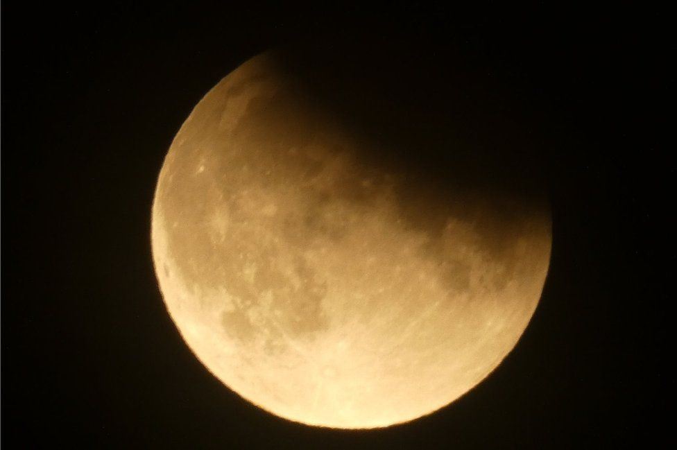 partial lunar eclipse happening this month will be the longest in 600 years