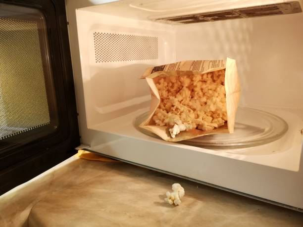 betul ke masak popcorn guna microwave punca kanser? 