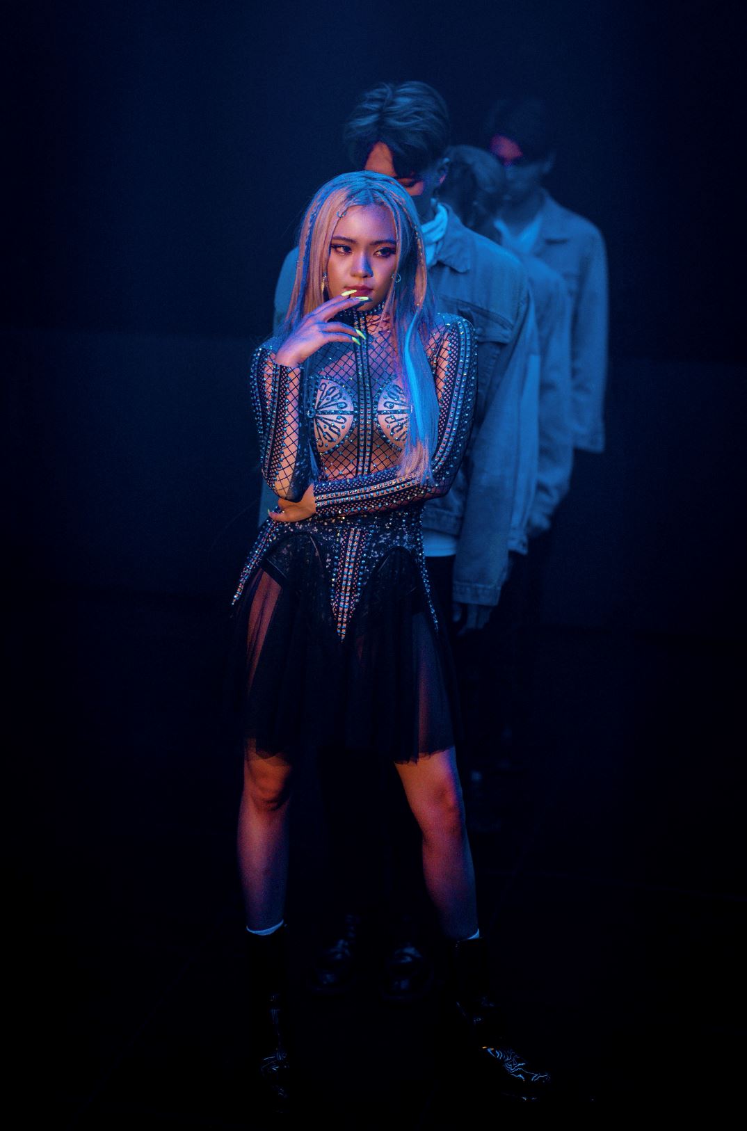 【影片】je 庞琂予单飞首作《you’re so funny》大胆造型辣到鼻血狂喷🔥