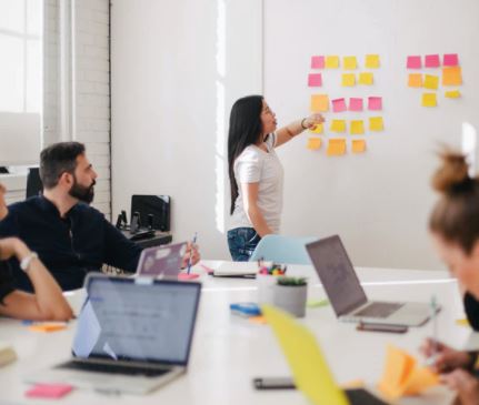 教你几个在职场上有用的「口头禅」，学会了包你走得长远！