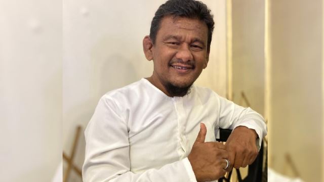 ebby yus cari jururawat yang pernah selamatkan nyawanya di dalam kapal terbang