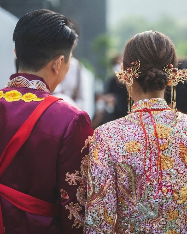 晒婚照庆祝结婚1周年❗️袁伟豪：和宝儿每一天都很快乐❤️