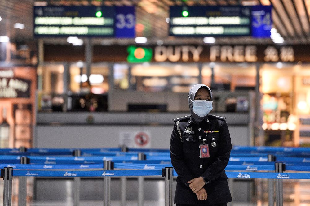 new covid-19 variant, omicron detected in several countries