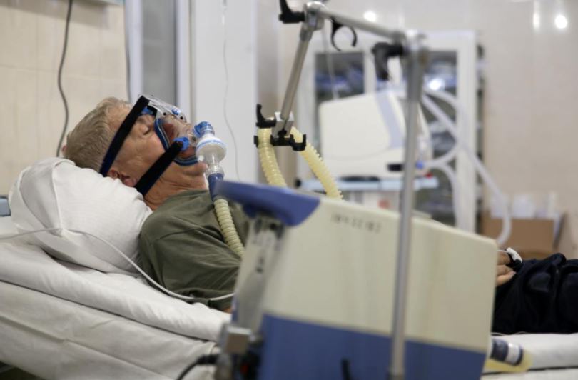 not brushing your teeth may increase your risk of severe covid-19