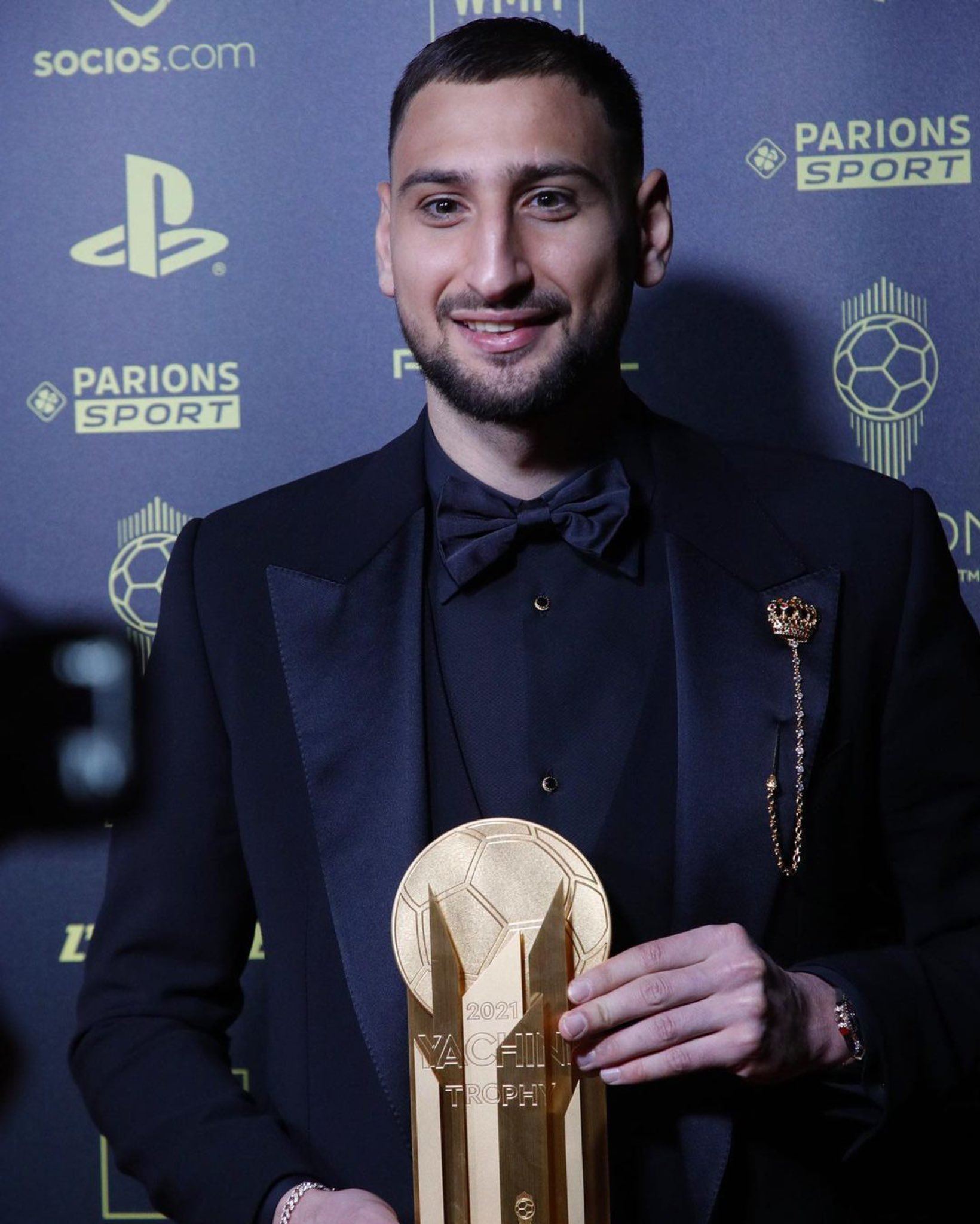 lionel messi bags another ballon d’or award… but not everyone is happy about it