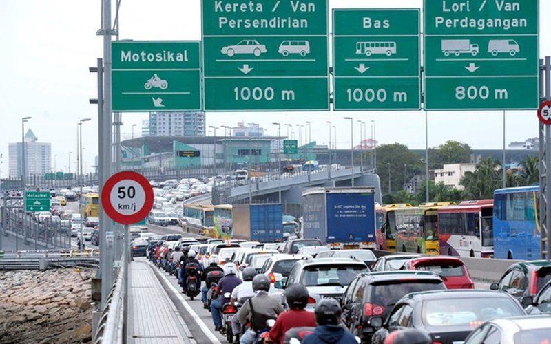 singapore, malaysia discussing possibility of reopening borders soon