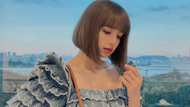 peminat bengang layan tak adil syarikat terhadap lisa blackpink