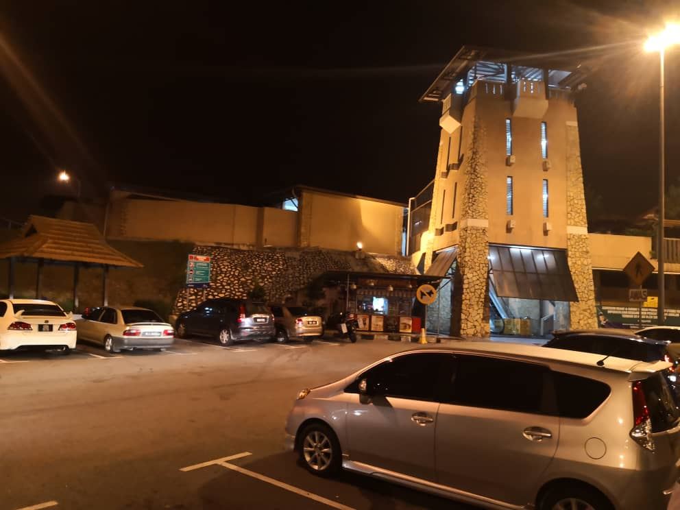 teruja nak rentas negeri? ikuti tip pemanduan selamat pada waktu malam ini