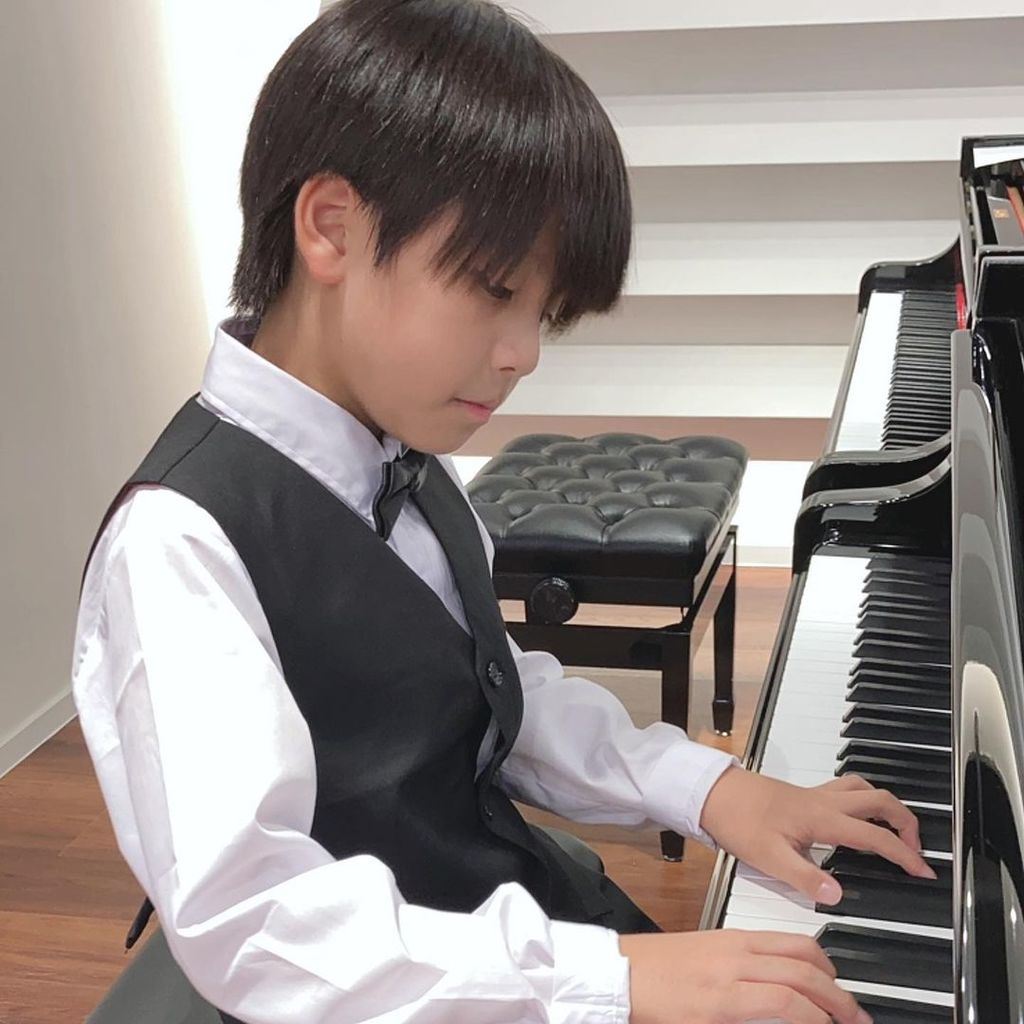 【影片】《把关者们》「进进」面对爸爸去世好催泪❗️不只能演也是钢琴小王子🔥