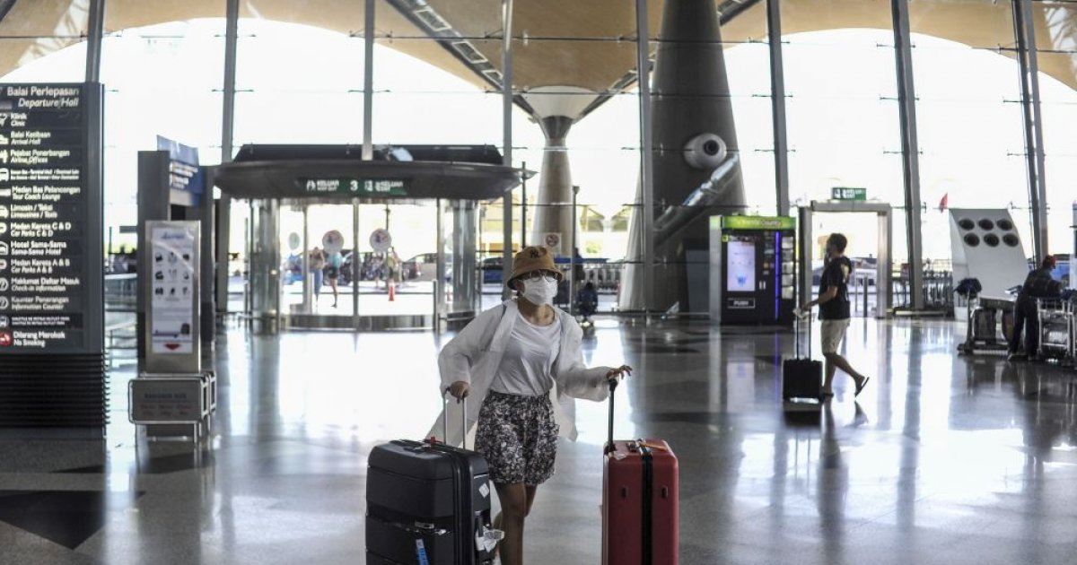 planning to travel abroad? here is the list of countries that accept fully-vaccinated malaysian tourists!