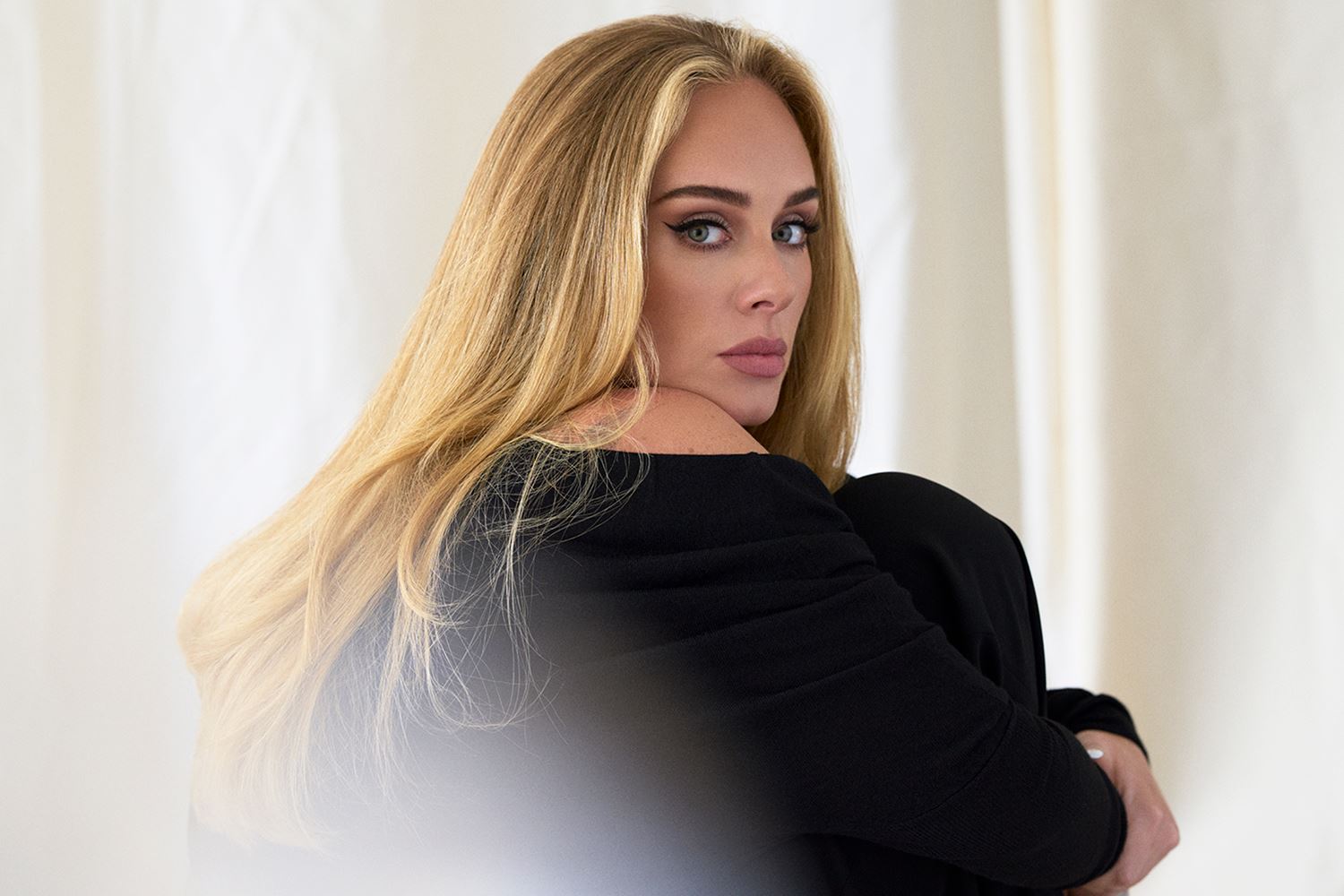 penantian 6 tahun berbaloi, adele beri kejutan buat peminat menerusi single terbaharu ‘easy on me’ 