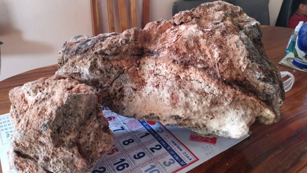 nelayan bakal jutawan lepas mahu jual 30kg muntah ikan paus