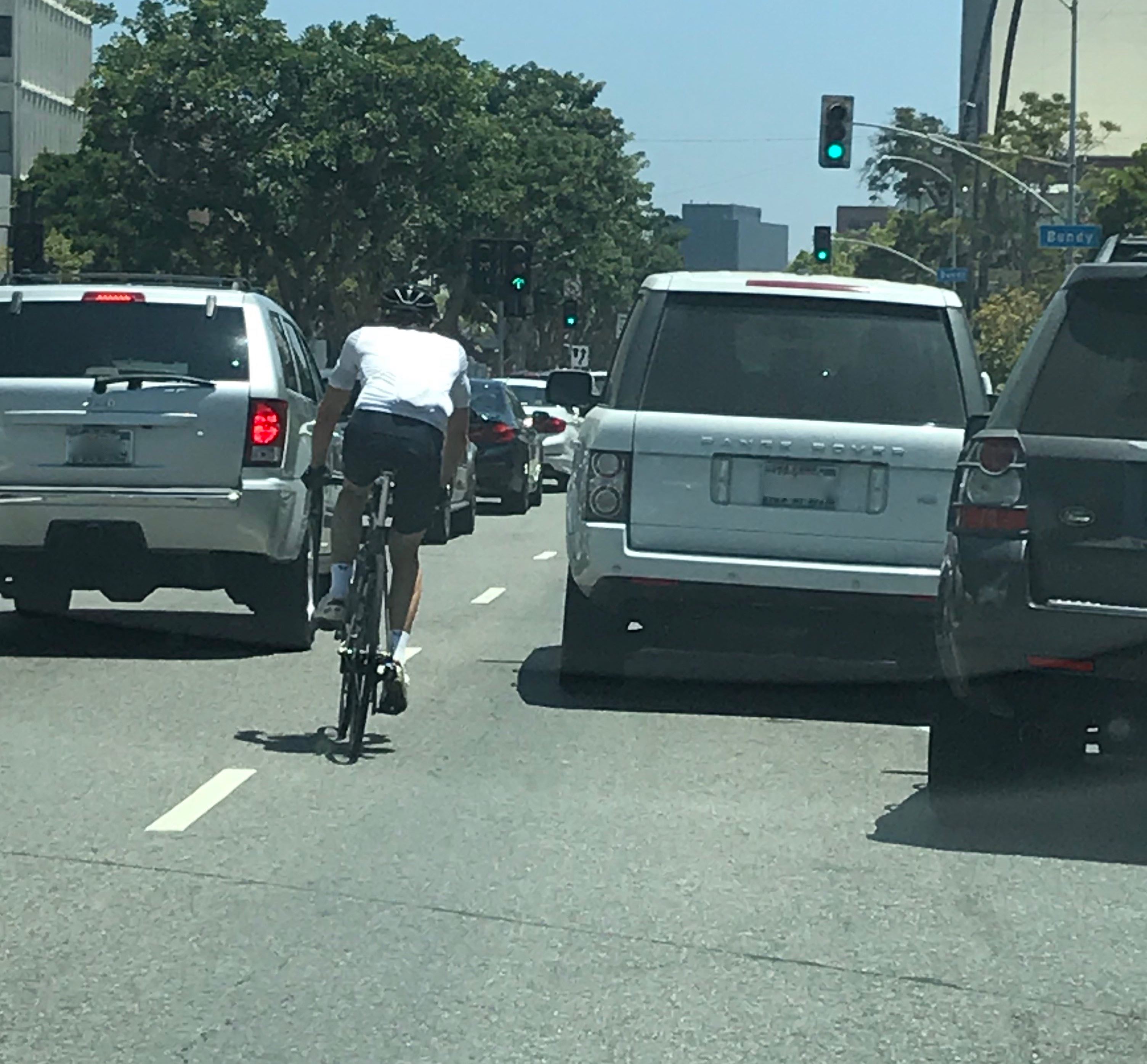 berbasikal di lebuh raya boleh didenda rm5,000 penjara 12 bulan