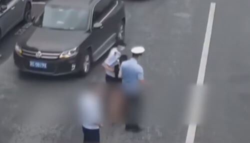 father in china begs police to arrest him because his daughter couldn’t solve a math problem