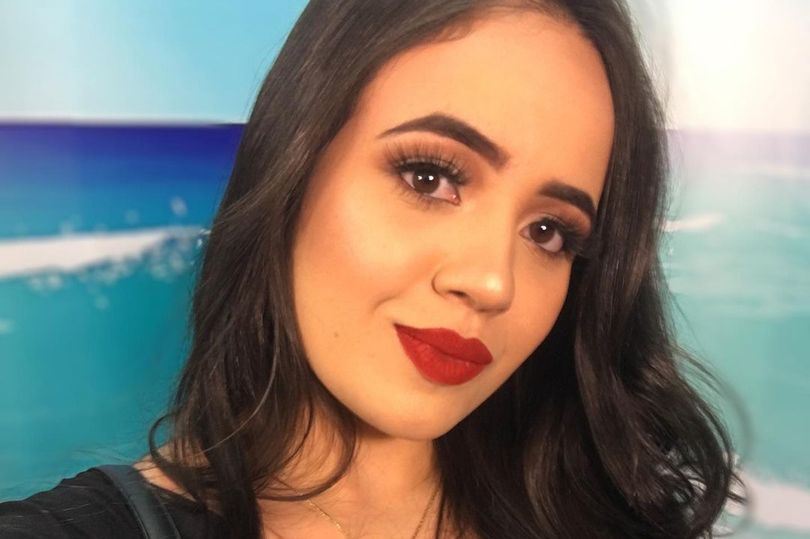 wanita tak sedar bibir disengat lipan sewaktu tidur