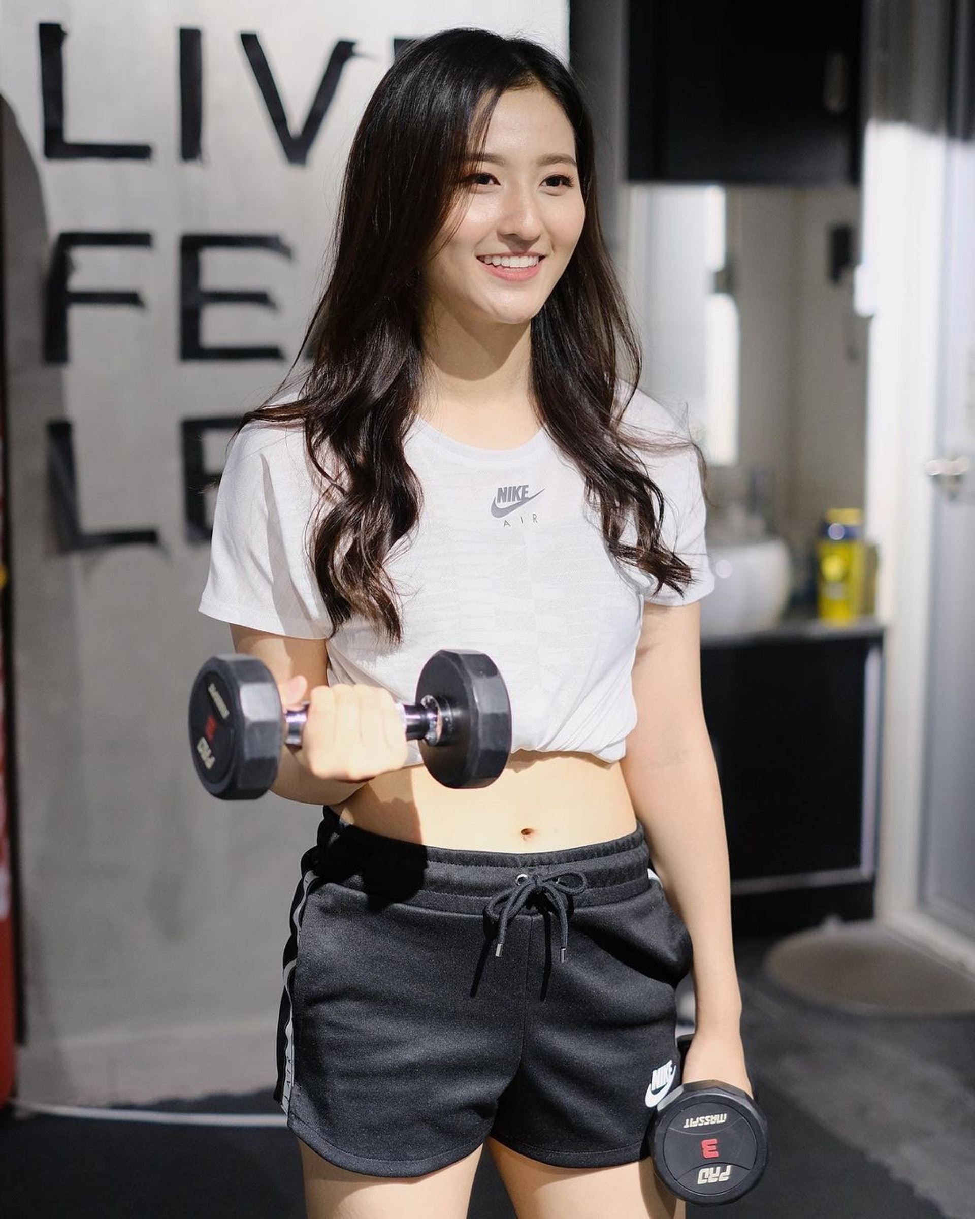 《星空下的仁医》少女版钟嘉欣好亮眼❗️吕静文首次拍剧获赞演出自然❤️