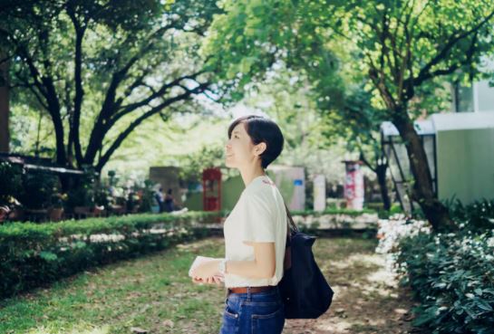 教你如何第一时间看透对方，让你更了解身边的人！