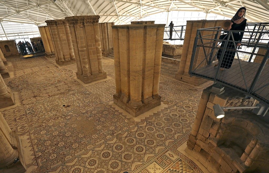 palestin punyai salah satu lantai mozek terbesar di dunia, lebih lima juta keping ditemui