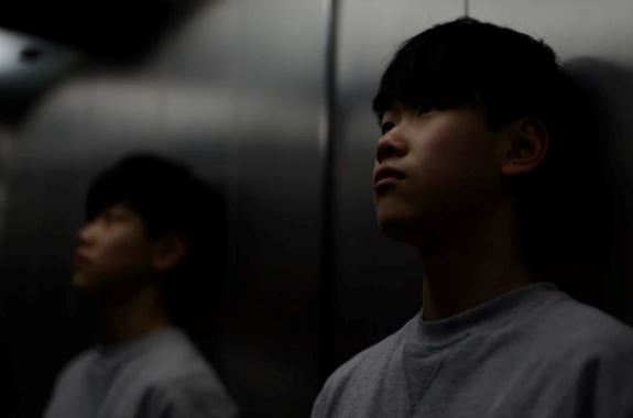 公司电梯里千万不要做这5件事！不要做这些有的没的！