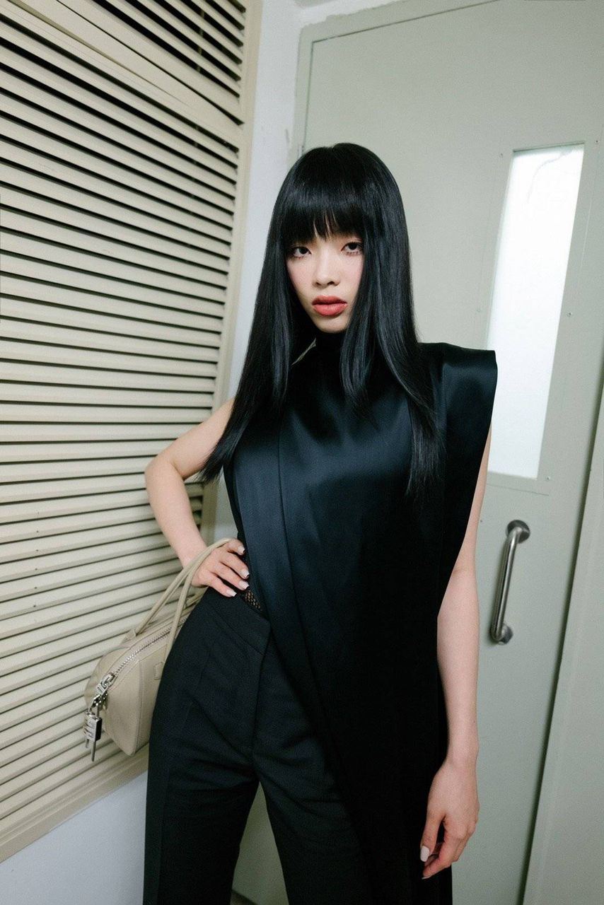 女生发图配这10个caption，男生看了会立马来关心你！