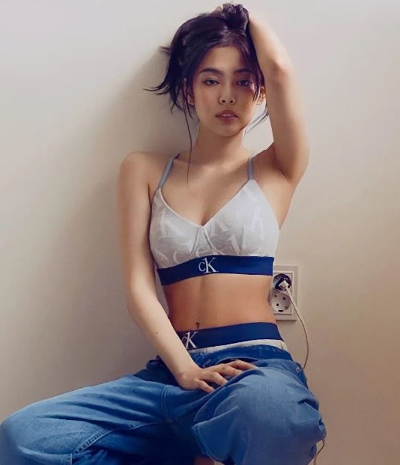 《鱿鱼游戏》郑浩妍内衣广告曝光❗️大晒骨感美🔥