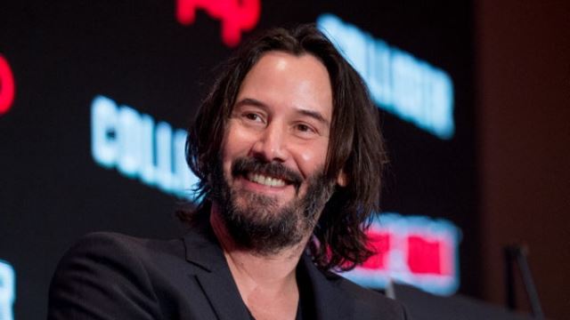 keanu reeves hadiahkan geng 'stuntman' dengan jam tangan mahal & makan malam di paris