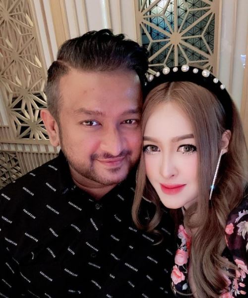 eina azman dan pasangan disahkan positif covid-19 di hari ulang tahun perkahwinan