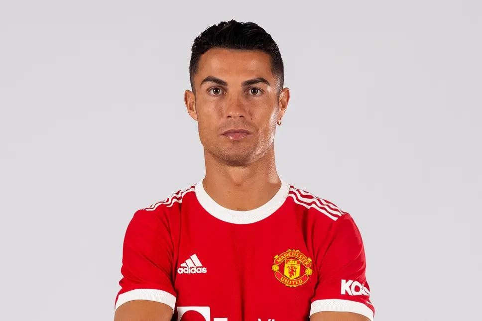 manchester united sahkan nombor jersi disarung cristiano ronaldo