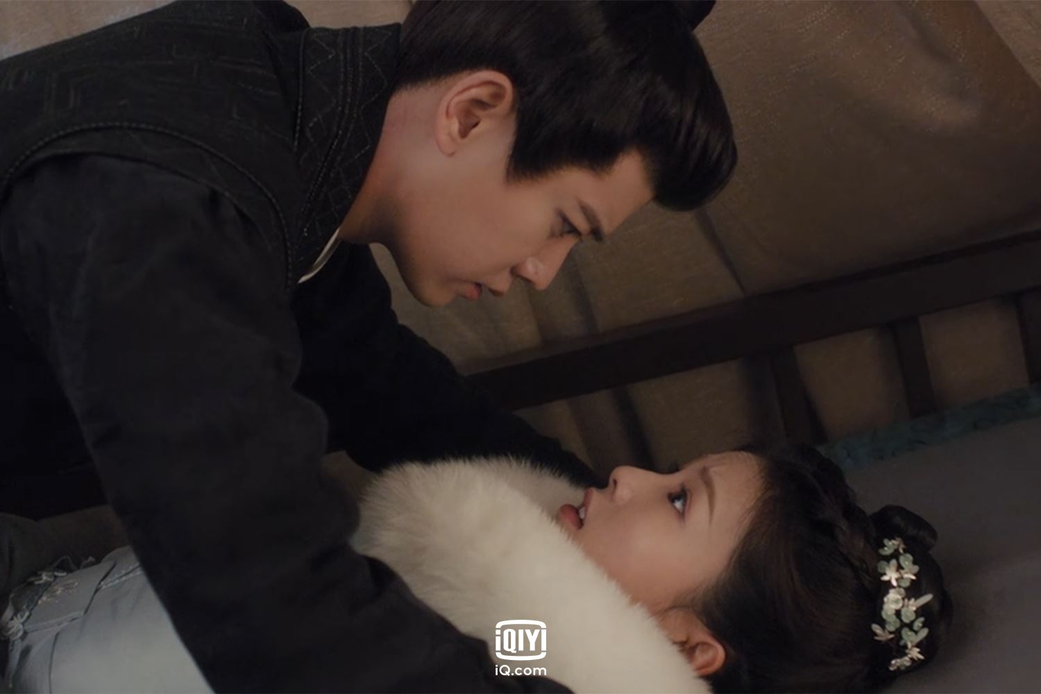 爱奇艺原创《周生如故》任嘉伦、白鹿古风双向暗恋，全球网友牵肠挂肚