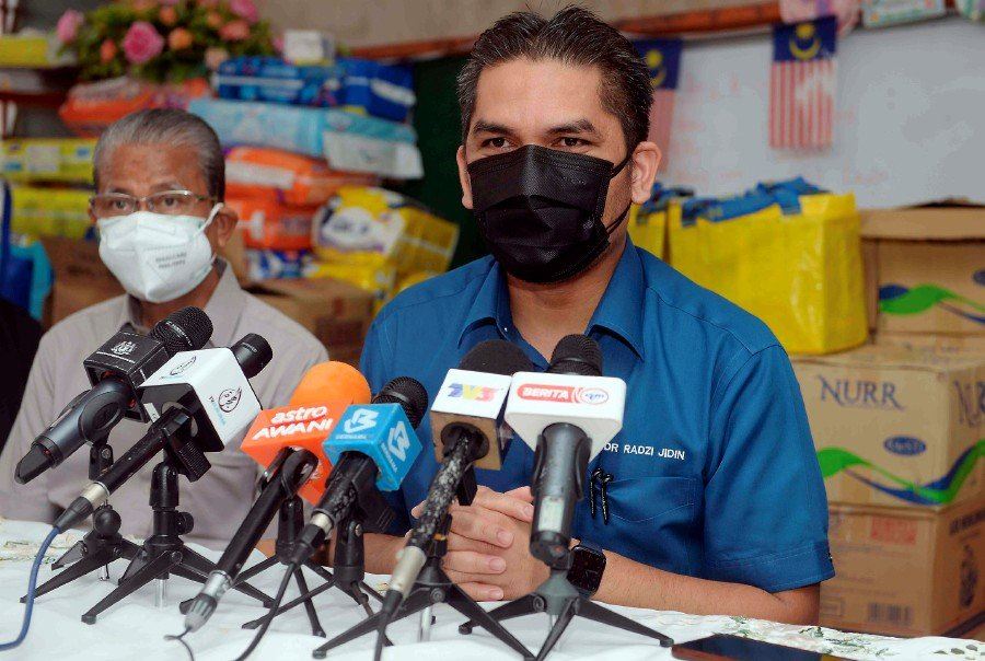 teachers refusing to get vaccinated will be given other assignments