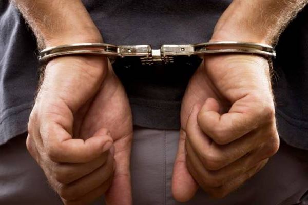 jangan menangguk di air keruh!