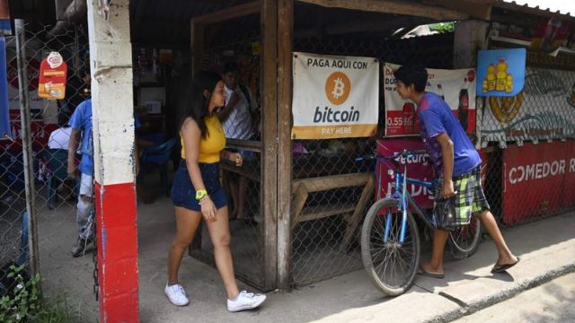 el salvador kini negara pertama yang iktiraf penggunaan bitcoin