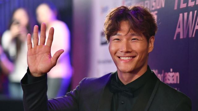 kim jong kook derma pendapatan youtube sebanyak rm248k