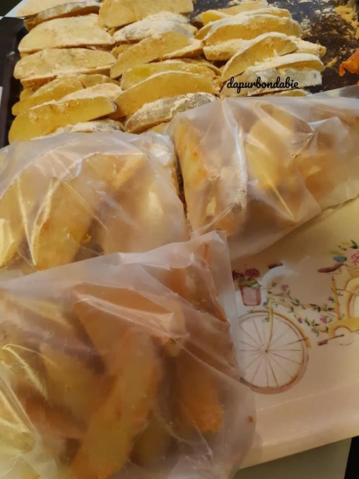 原来做法那么简单！在家也能自制kfc的cheesy wedges！
