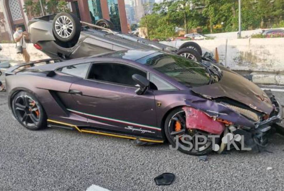 dashcam footage of a speeding lamborghini crashing into another car goes viral!