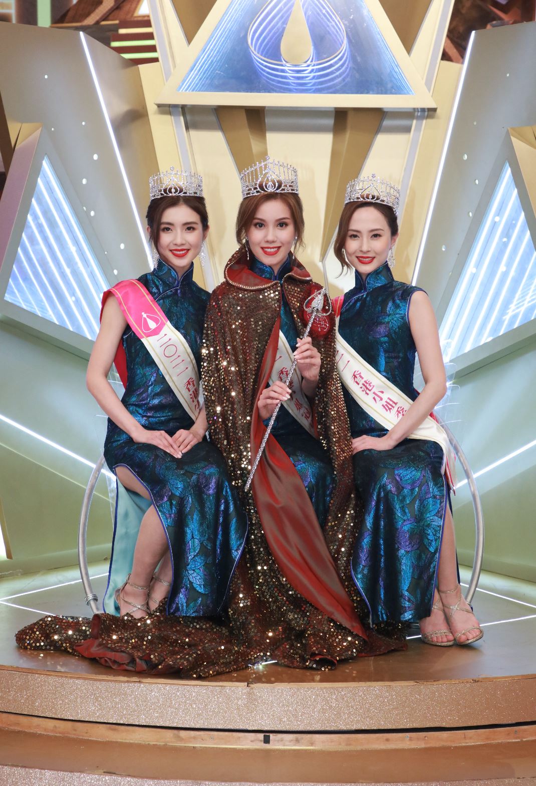 《2021香港小姐竞选决赛》 8号宋宛颖以美貌智慧摘下香港小姐后冠❤️