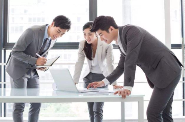 下班后的4小时，混得好的人都在做这5件事！